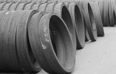 ターンテーブルスリーニングベアリングの材料選択