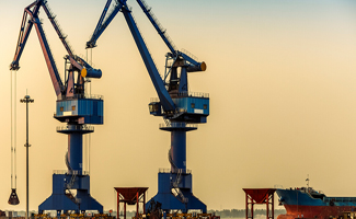 ポートクレーンのスリーウィングリングベアリングアプリケーション