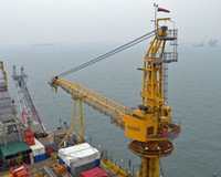 API台座クレーン