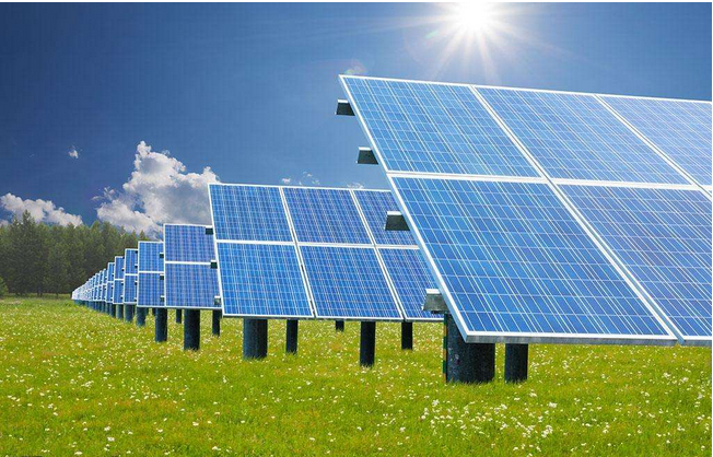 ソーラートラッカー用のスリーウィングドライブ