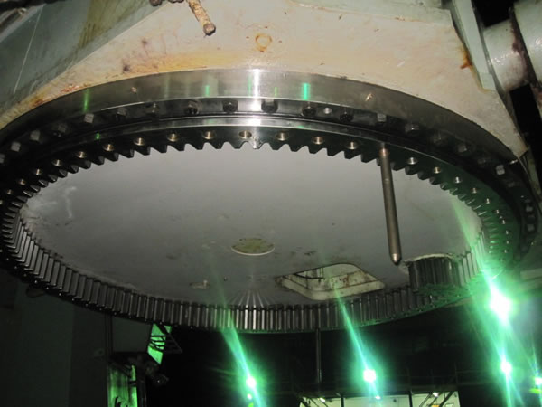 Ennerging Shipでのスリーウィングリングアプリケーション